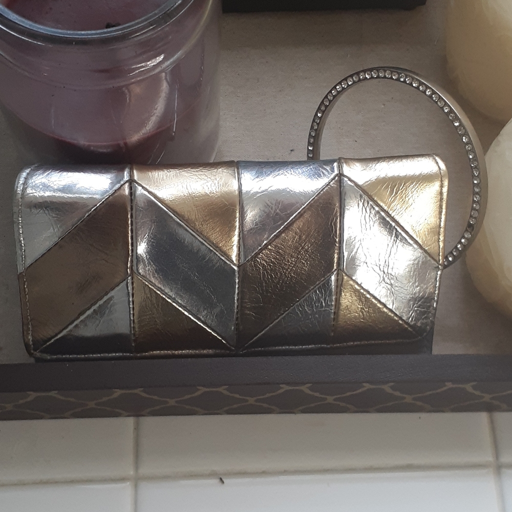 Wristlet - Picture 4 of 5